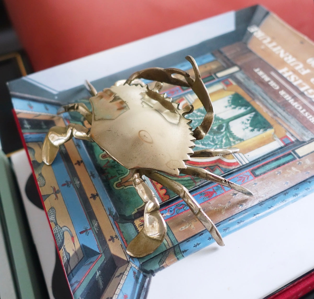Decorative brass crab