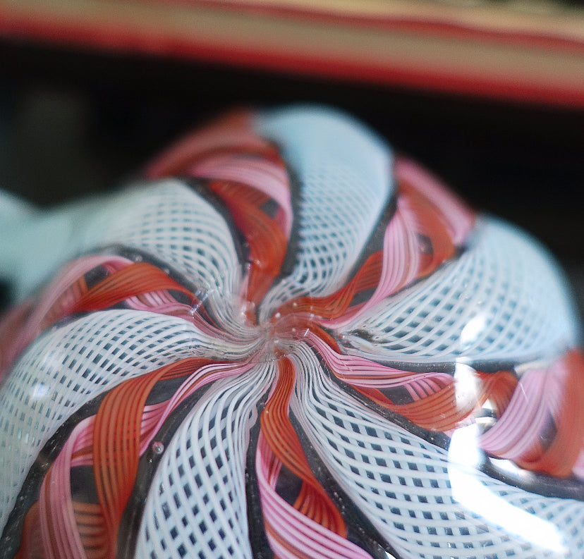 Zanfirico Murano glass leaf trinket dish