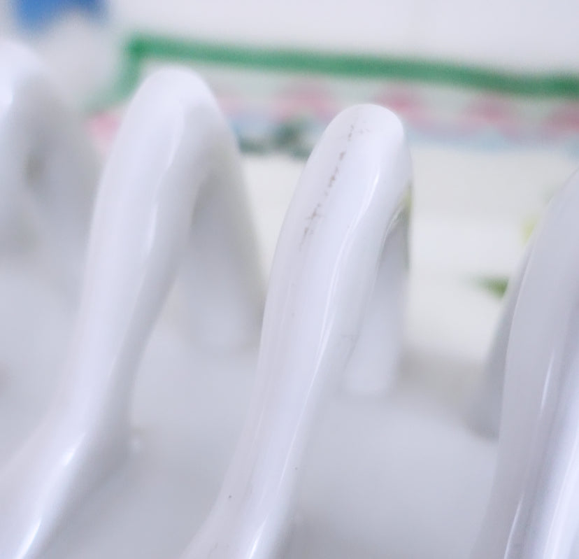 Carlton Ware legs toast rack