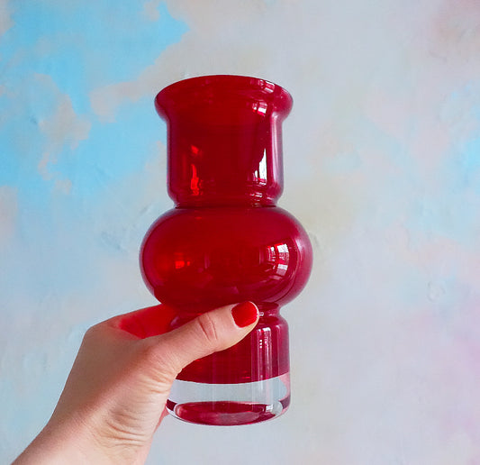 MCM Riihimäki red glass vase