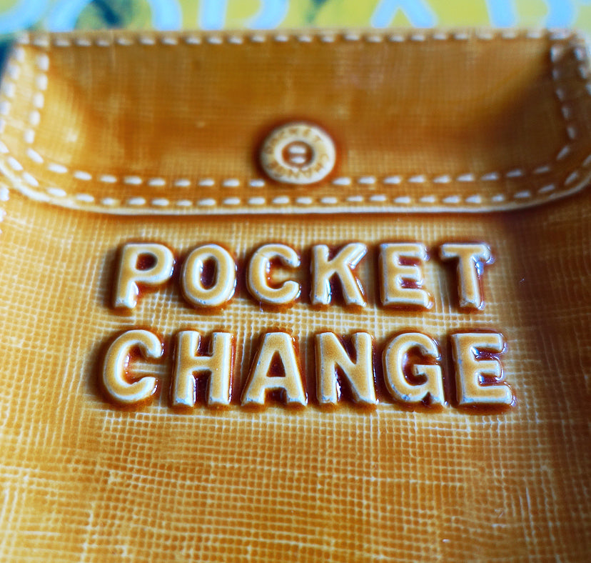 Ceramic pocket change dish
