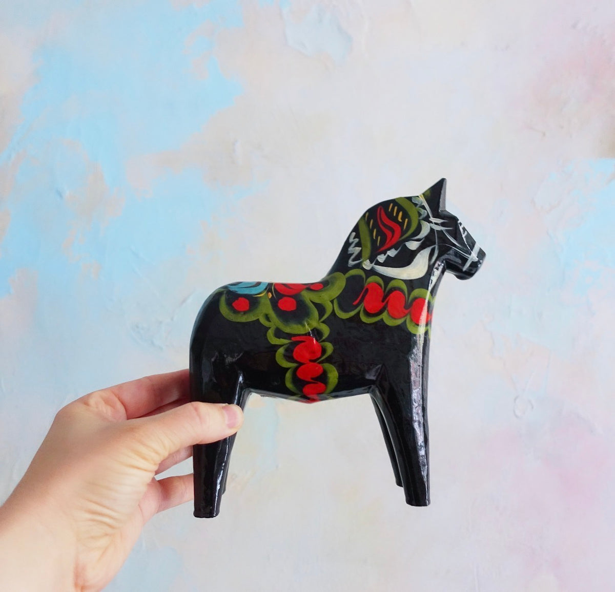Black 6 3/4 inch Swedish Dala horse