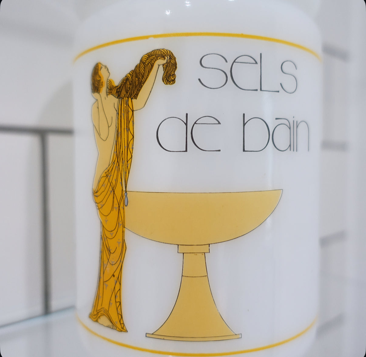 Opaline bath salts jar