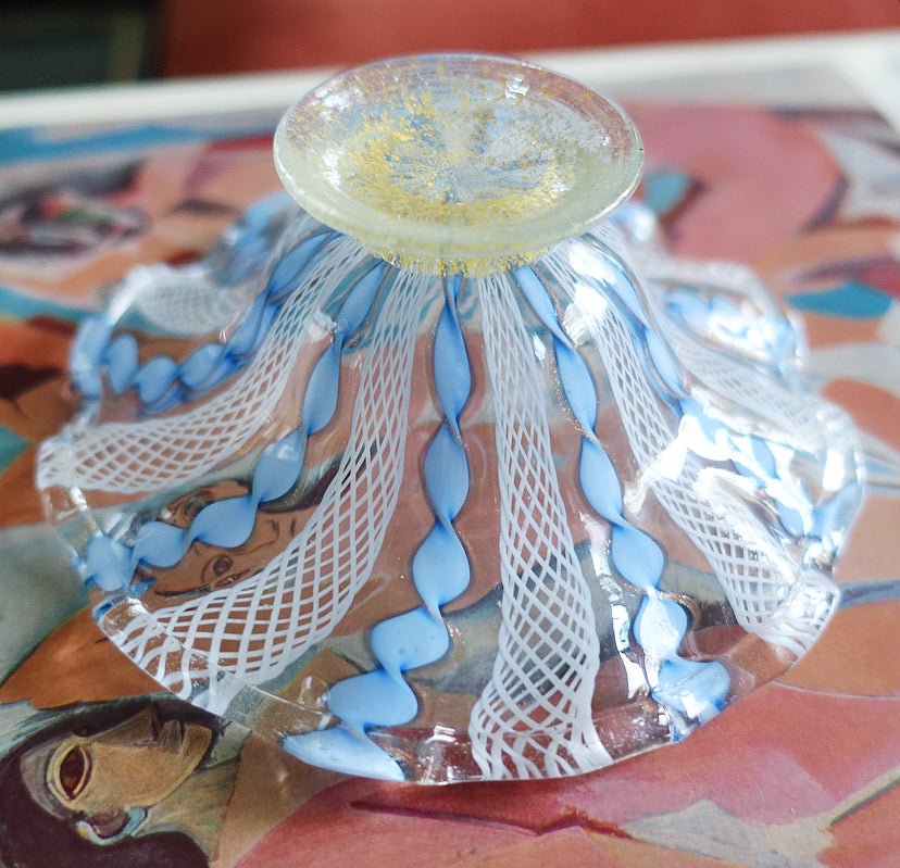 Blue & white frilled Zanfirico Murano glass trinket dish