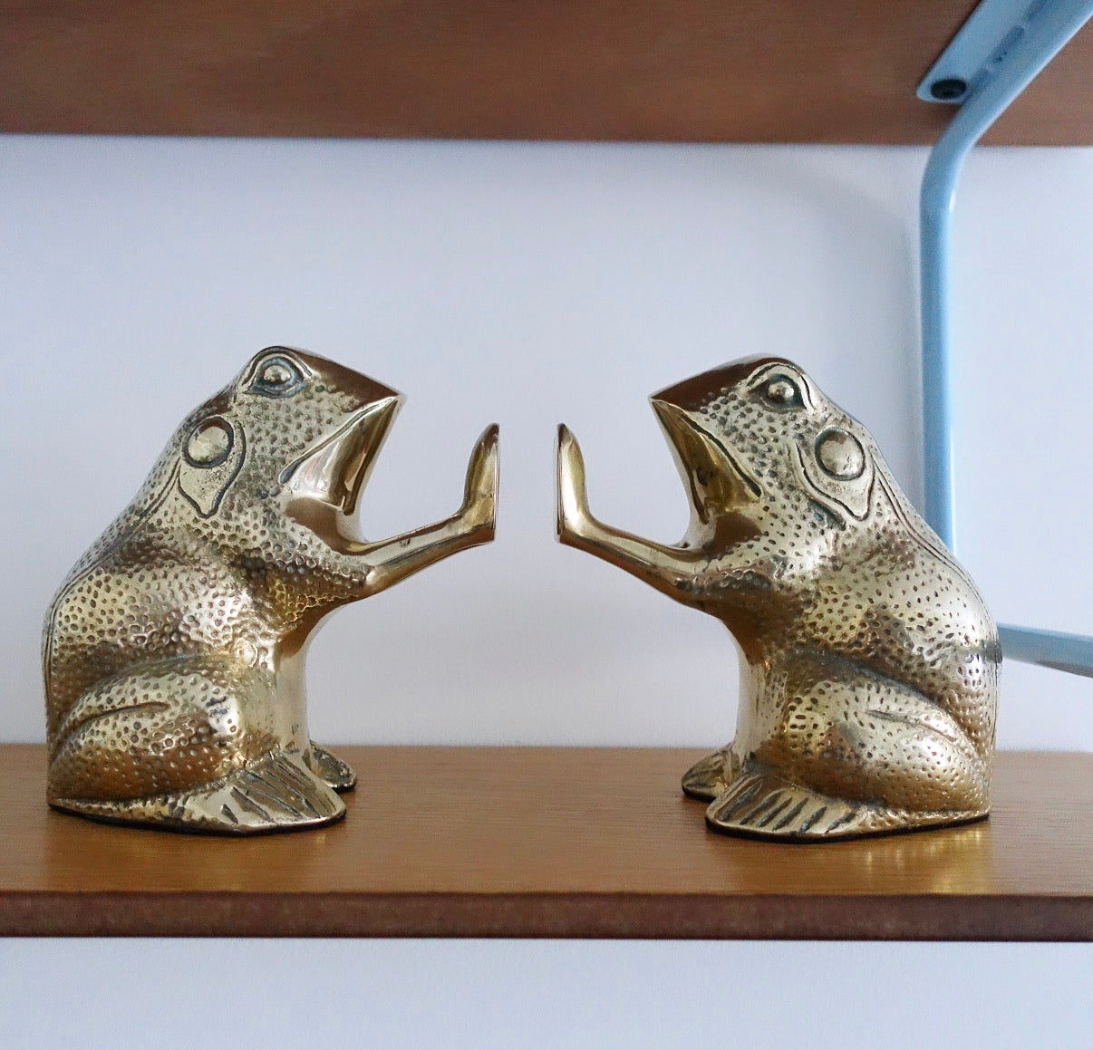 Brass frog bookends