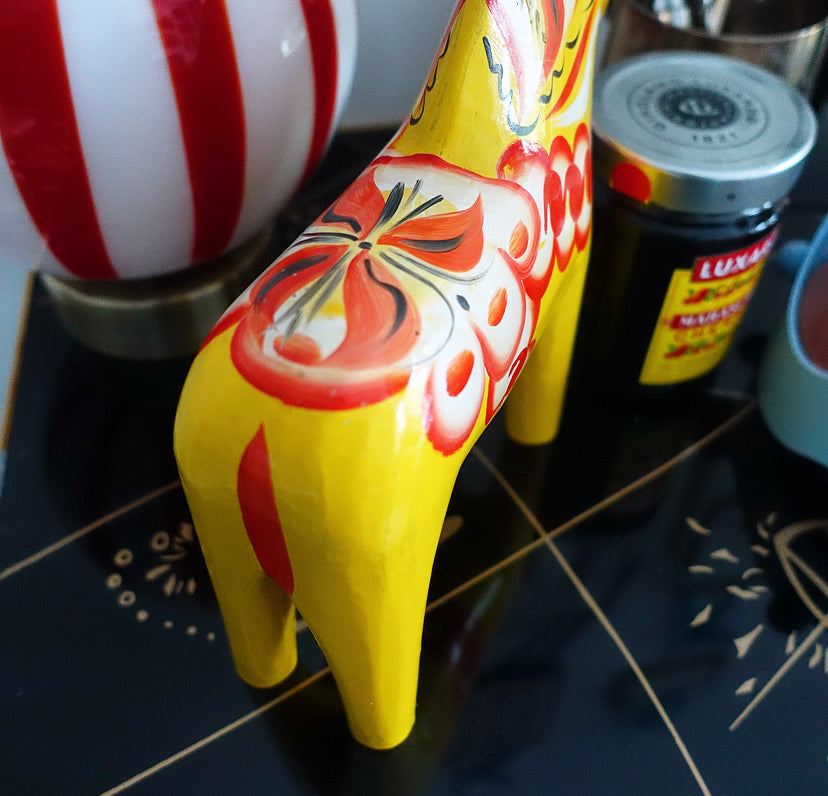 Large yellow Dala Horse