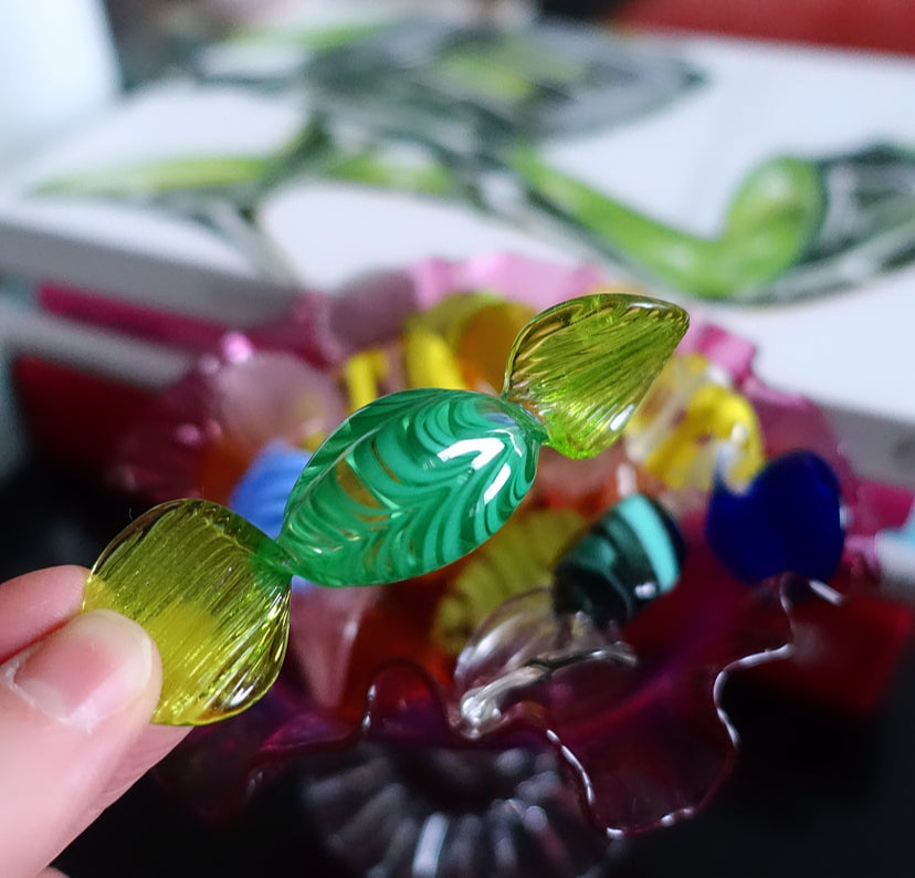 Set of 10 assorted art glass sweets