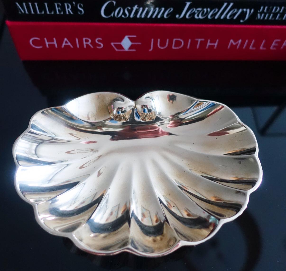 Brass scallop shell trinket dish