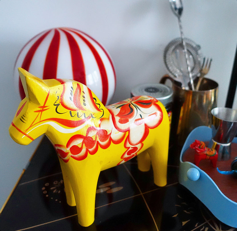 Large yellow Dala Horse