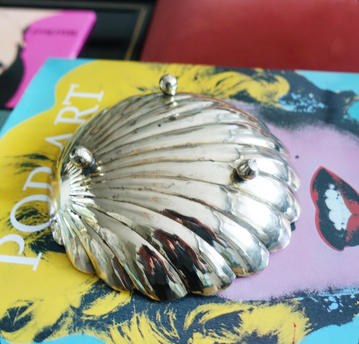 Medium Hollywood regency brass shell trinket dish