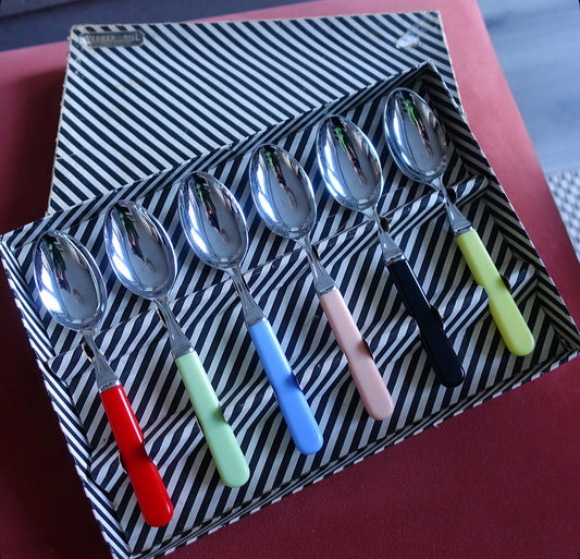 Dessert spoon set
