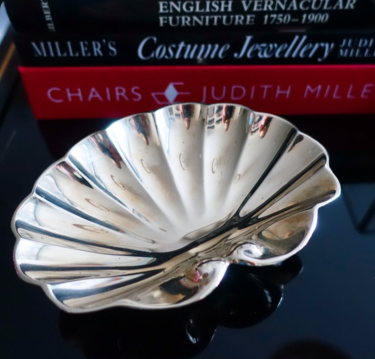 Brass scallop shell trinket dish