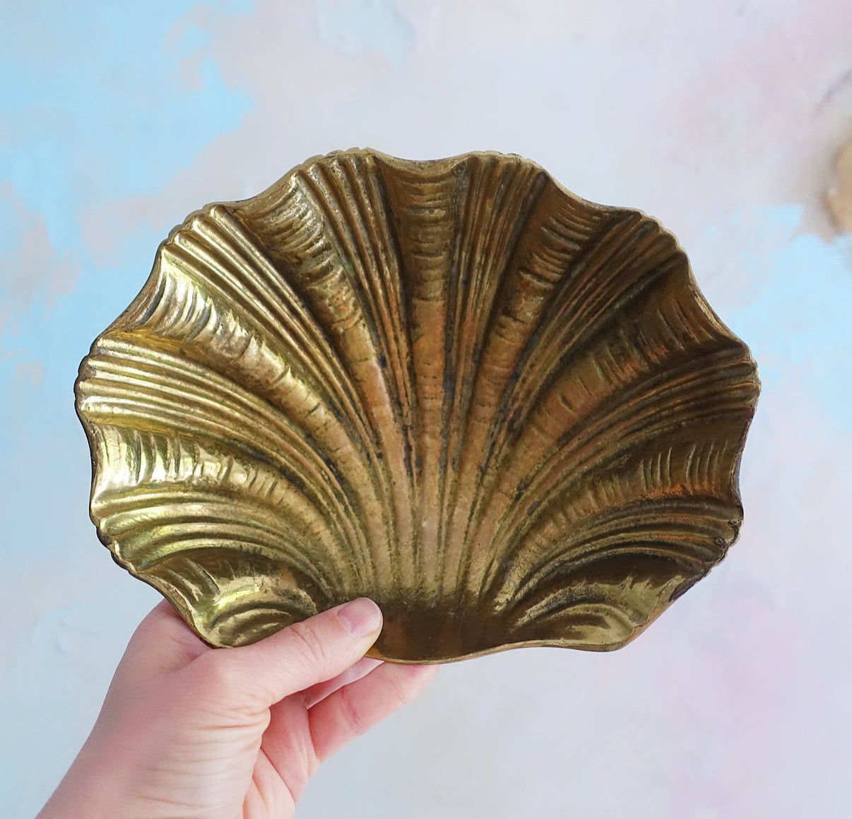 Hollywood Regency Brass scallop shell bowl