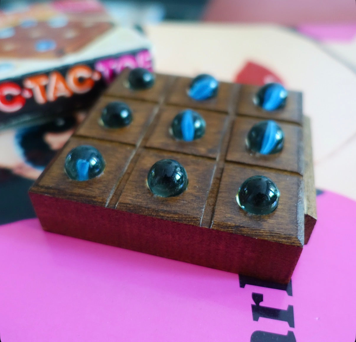 Miniature tic tac toe game set