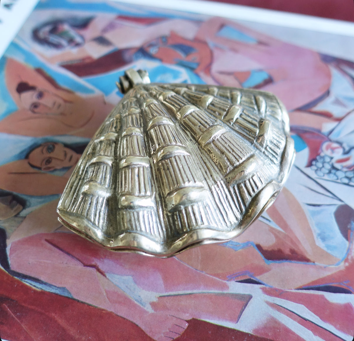 Vintage hinged brass clam shell