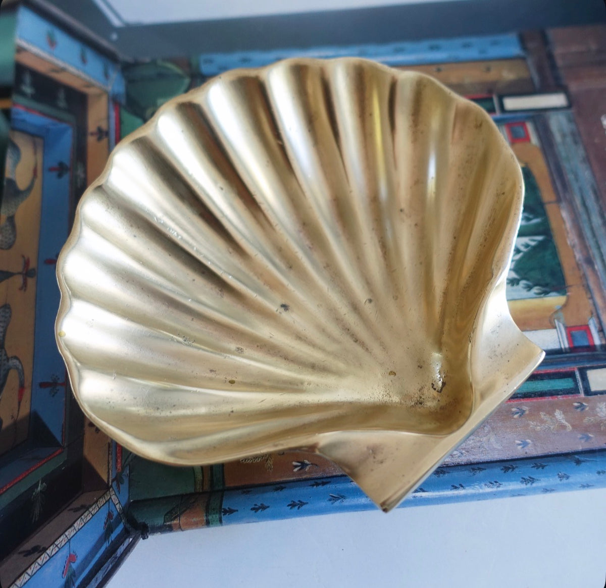 English Brass scallop shell trinket dish