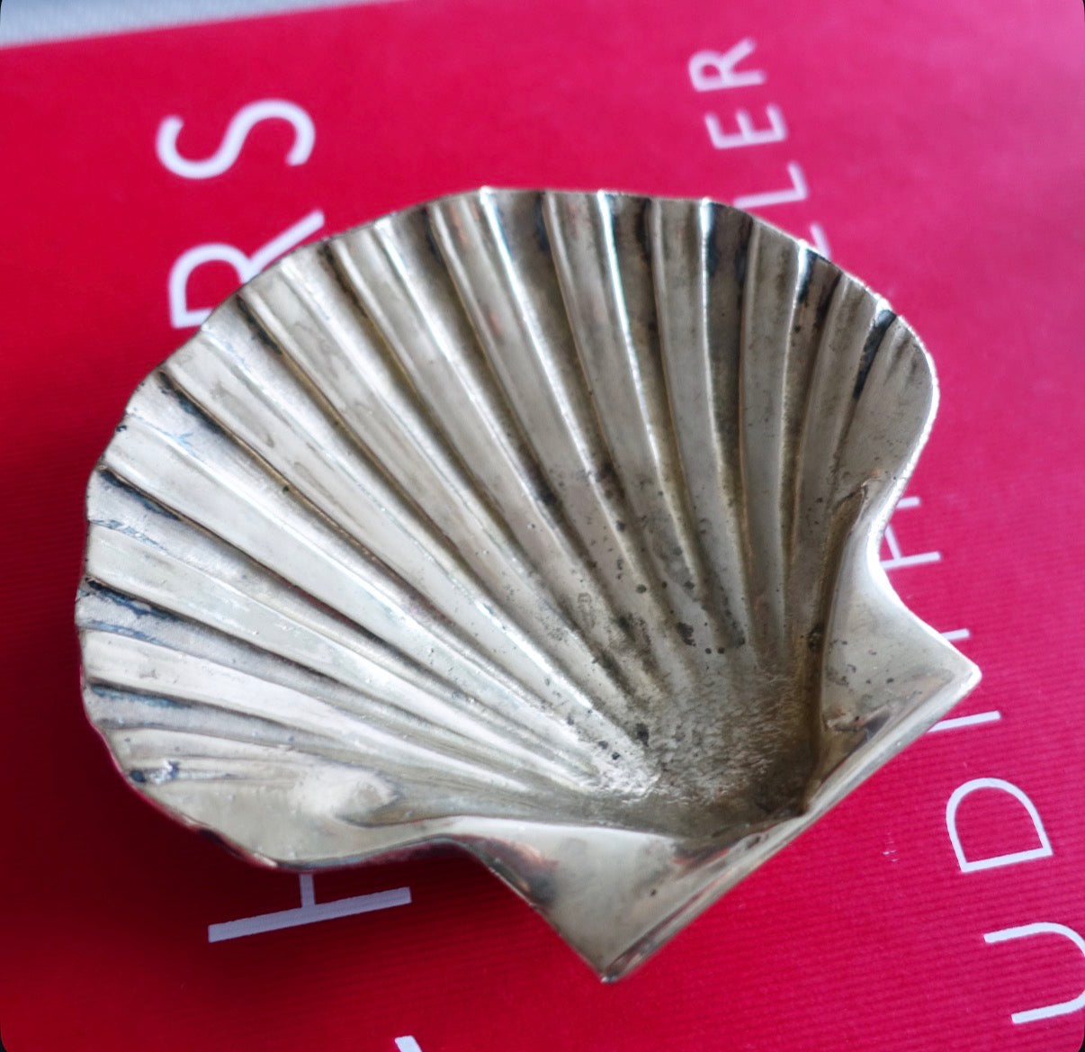 Brass scallop shell trinket dish