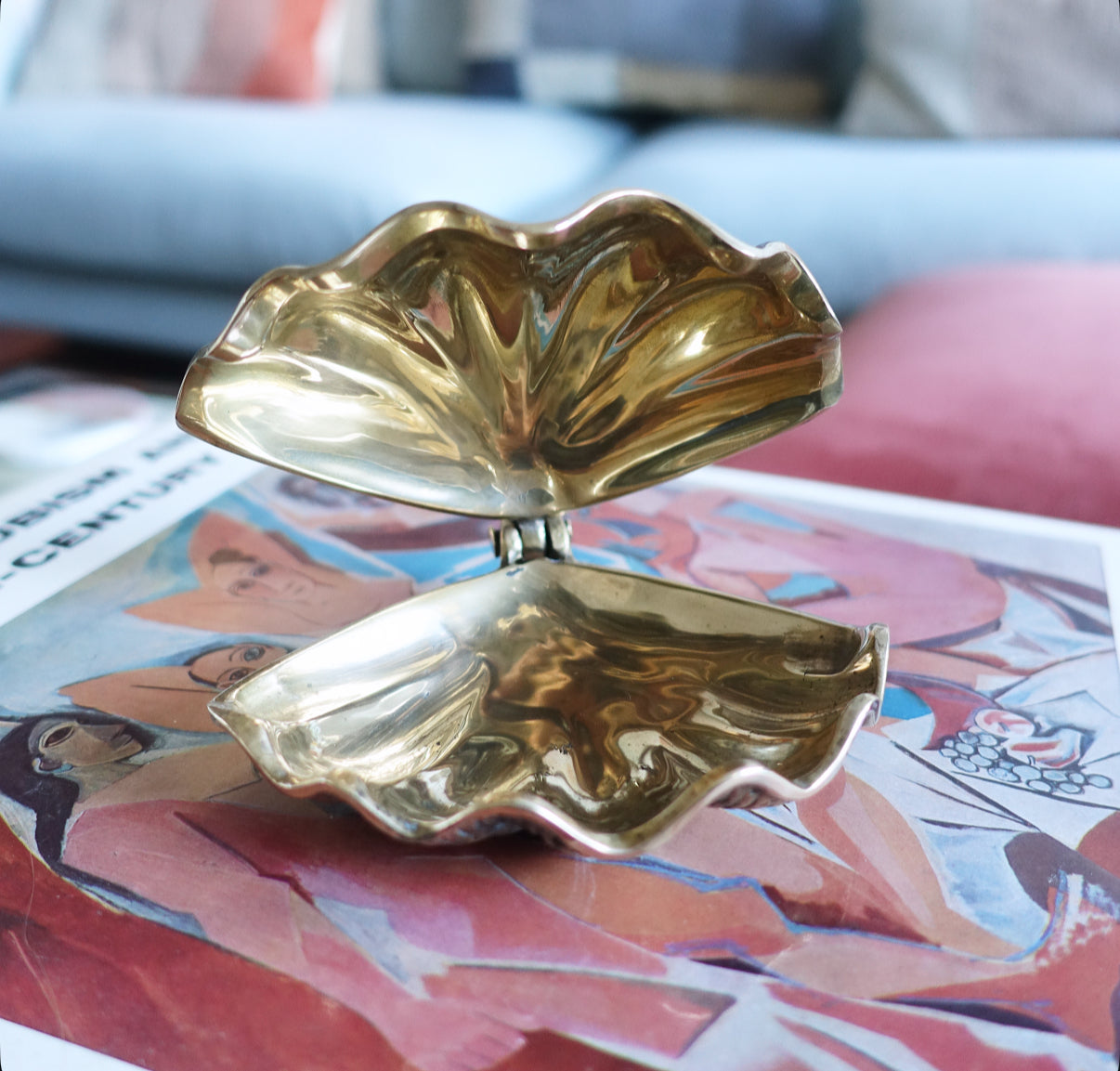 Vintage hinged brass clam shell