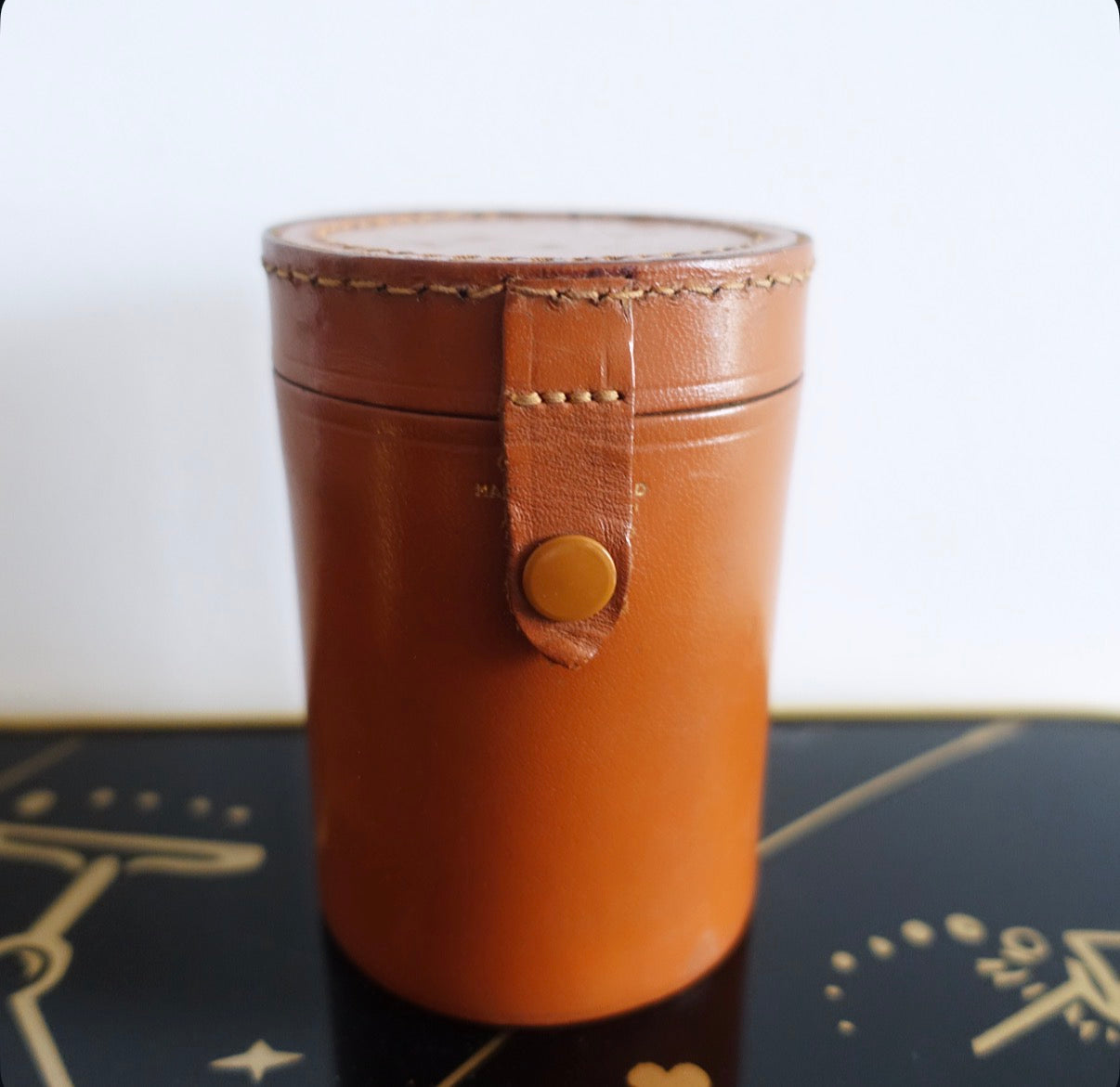 Leather dice shaker