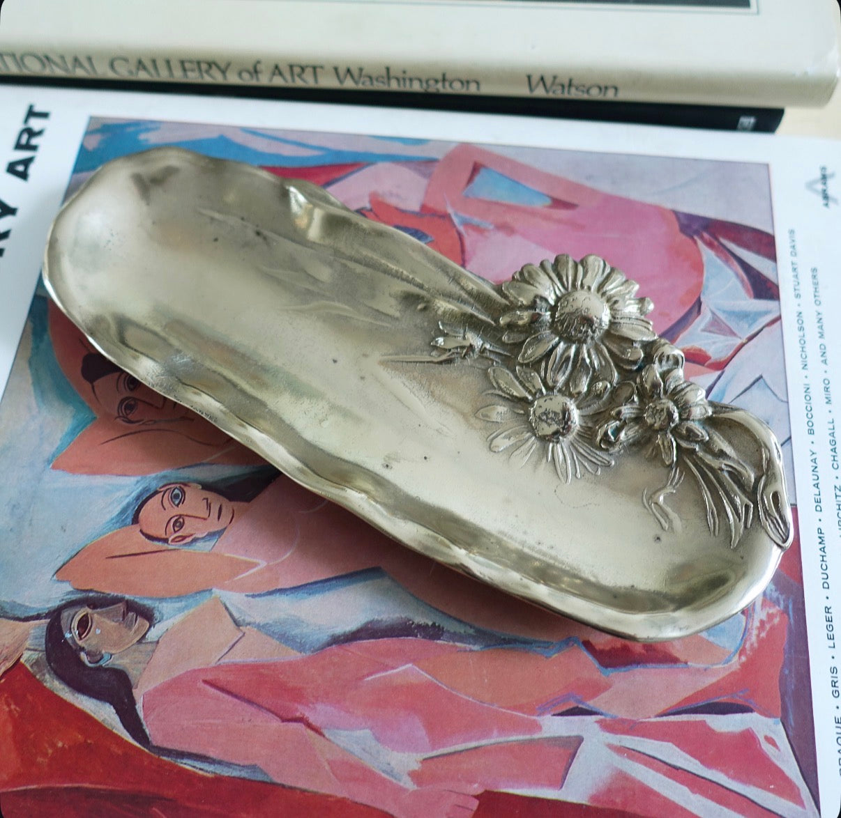 Brass daisy pen tray