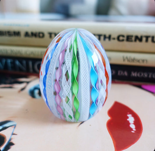 Zanfirico Murano glass egg paperweight