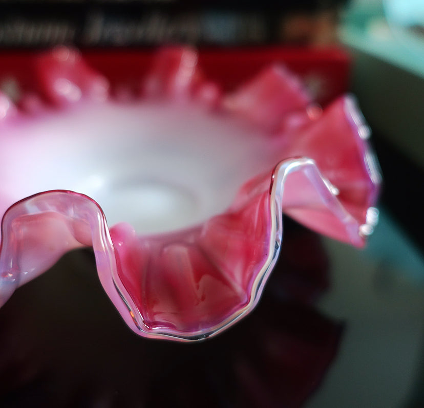 Pink & white frilled glass trinket dish