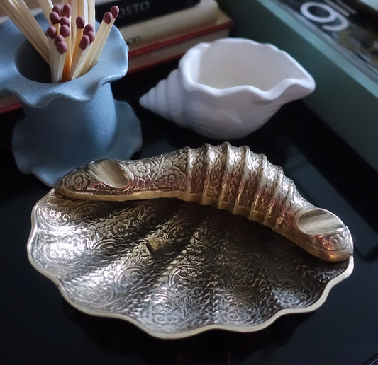 Engraved decorative brass shell dish