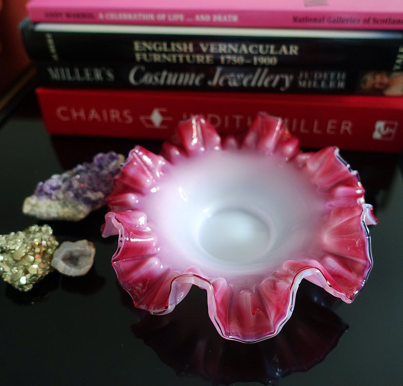 Pink & white frilled glass trinket dish