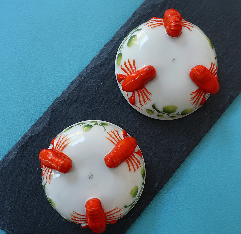 Rare pair of small porcelain Lobster bowls