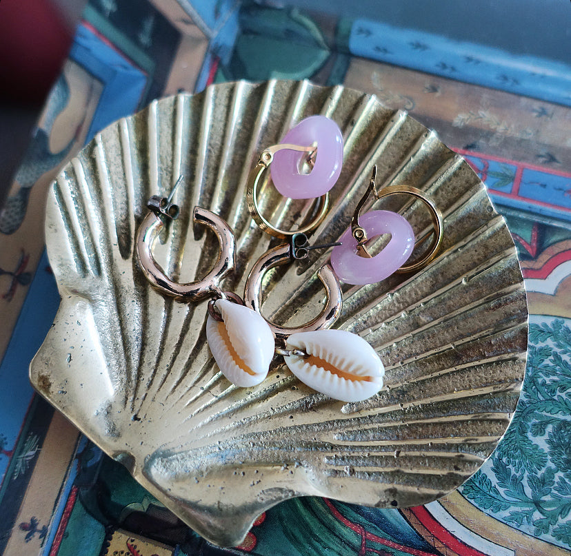 Brass scallop shell dish