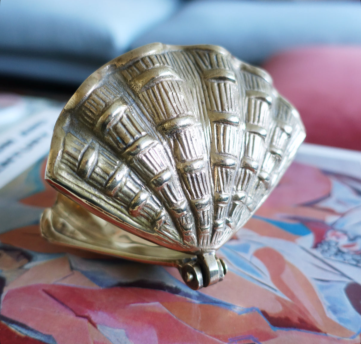 Vintage hinged brass clam shell