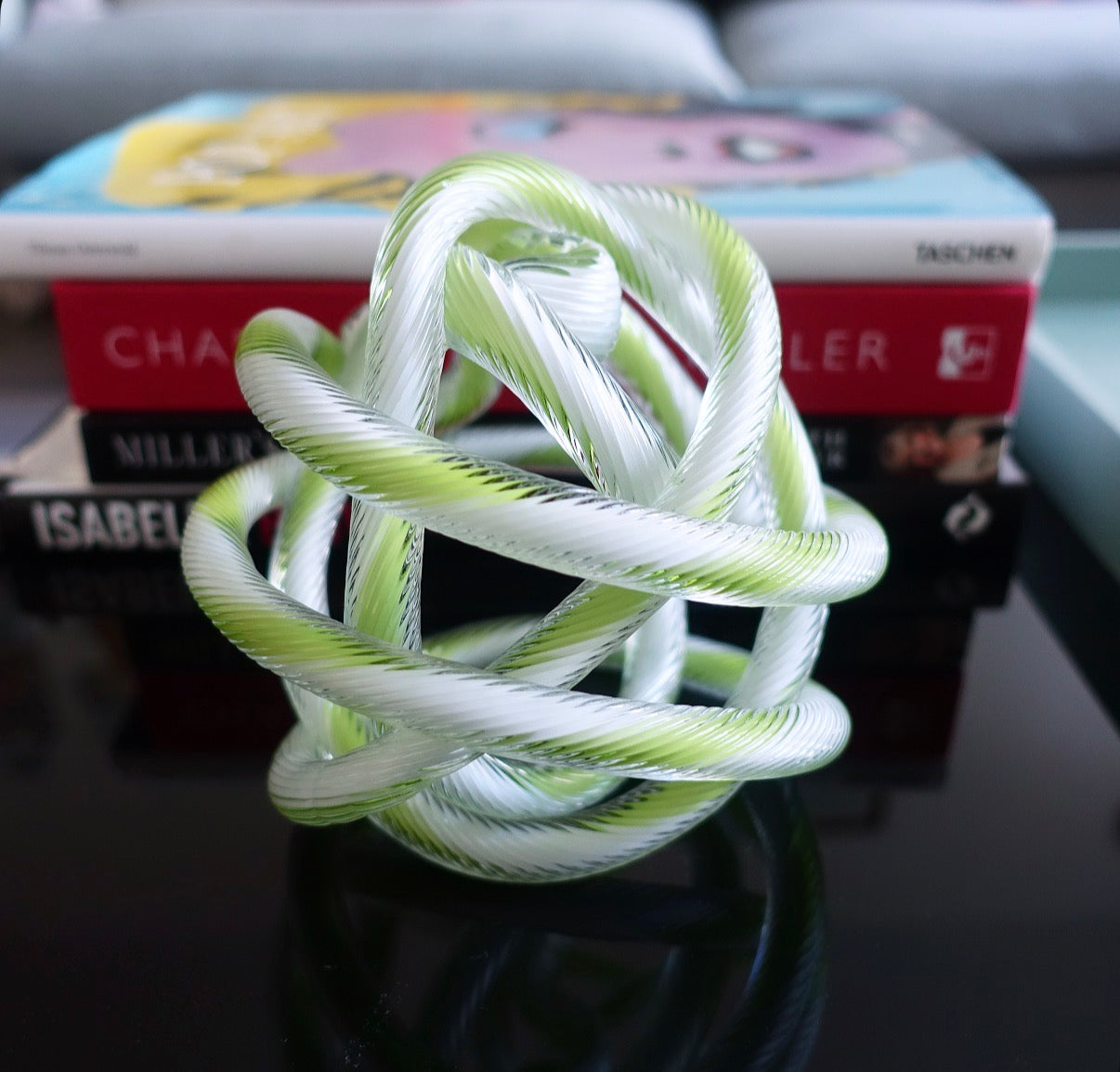 XL glass infinity knot