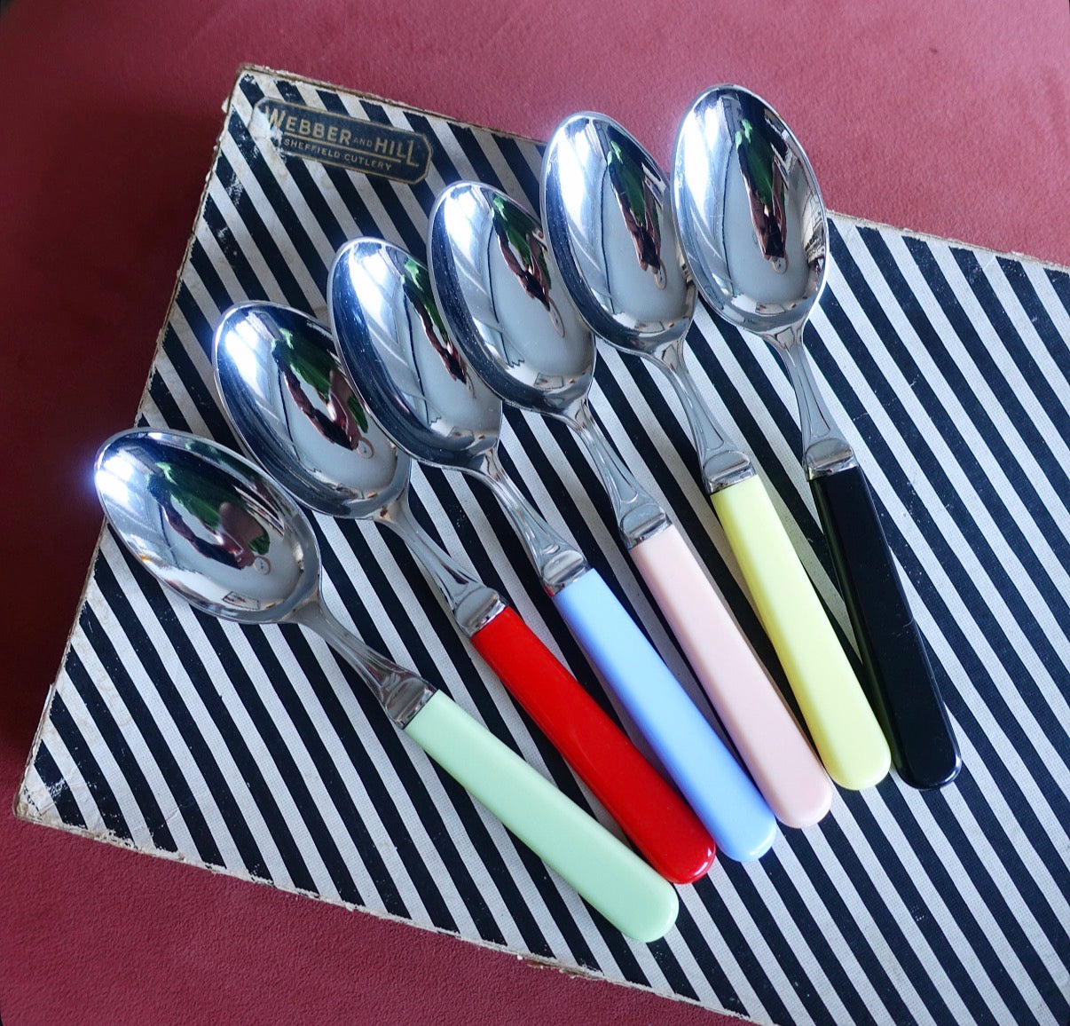 Dessert spoon set