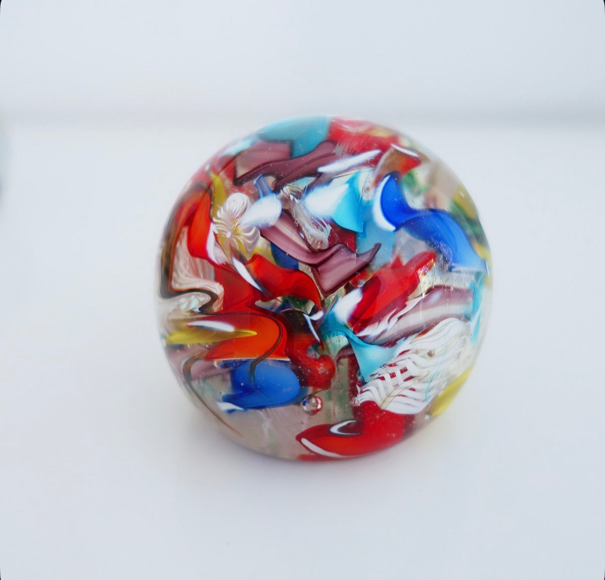 Bizantino Murano glass paperweight (B)