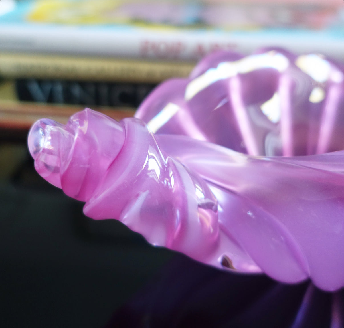 Pink Murano glass conch shell bowl