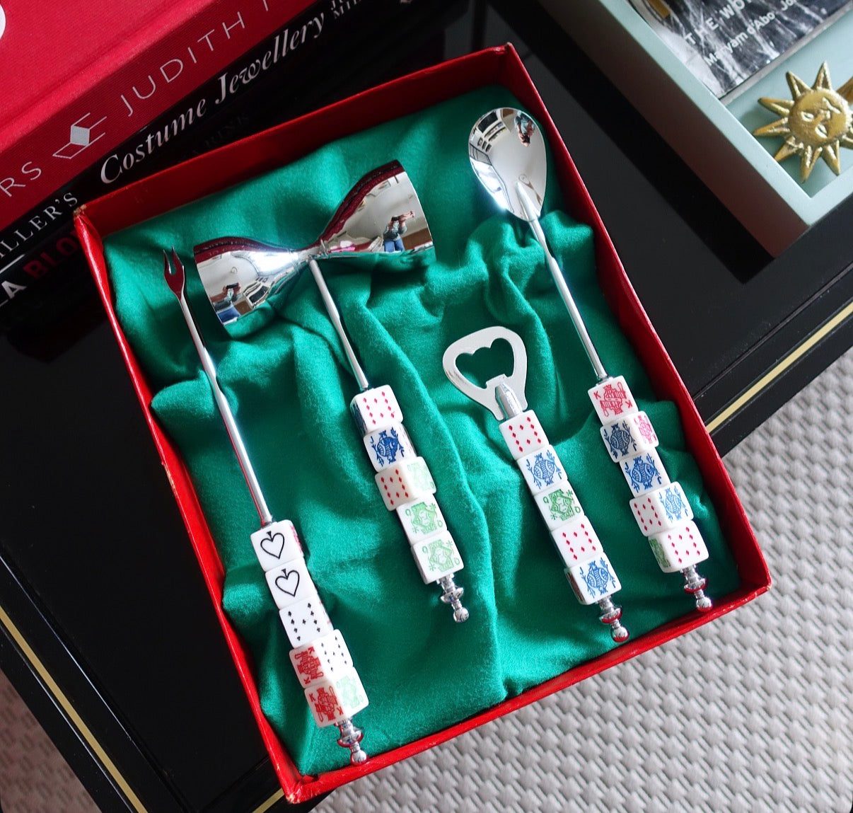 Poker dice bar tool set