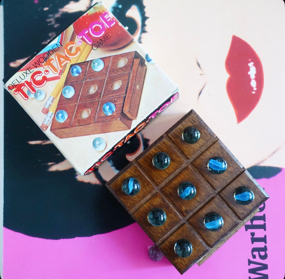 Miniature tic tac toe game set