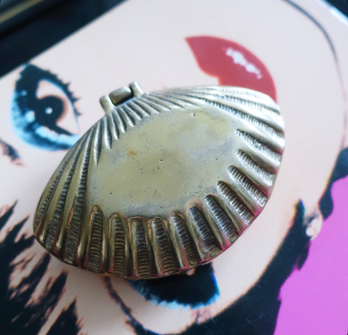 Hinged Brass clam shell trinket dish