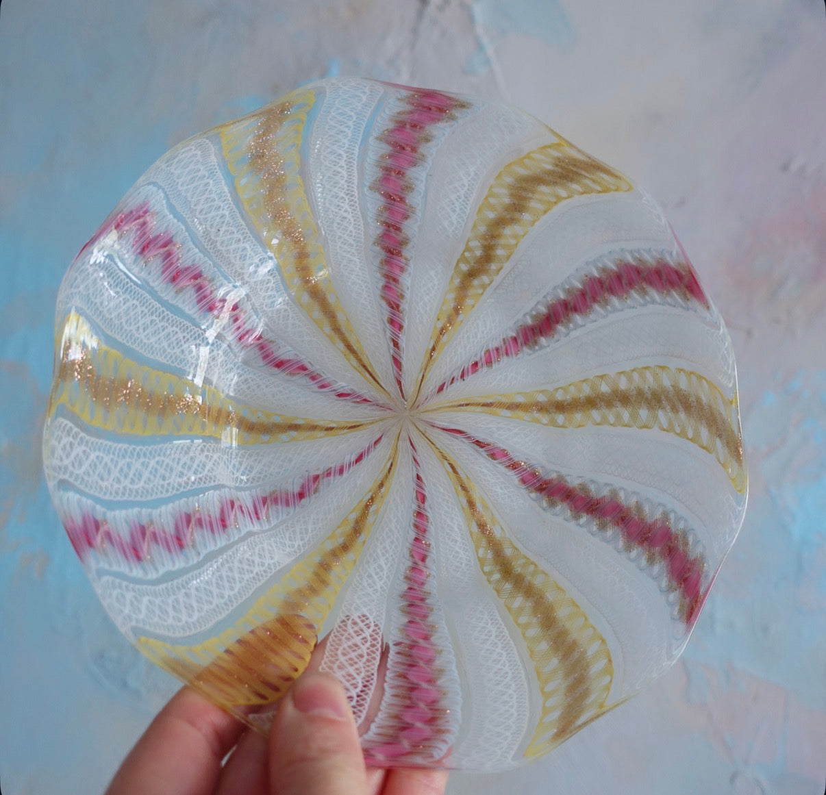 Pink & yellow Salviati Zanfirico dish