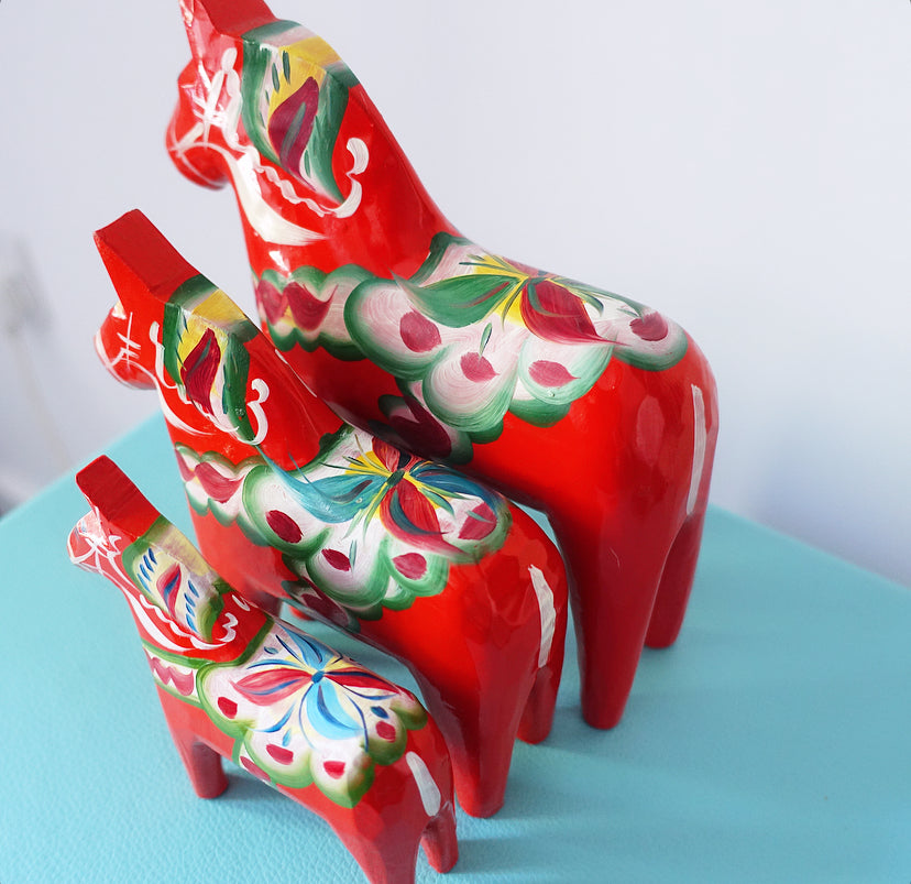 Medium Dala Horse