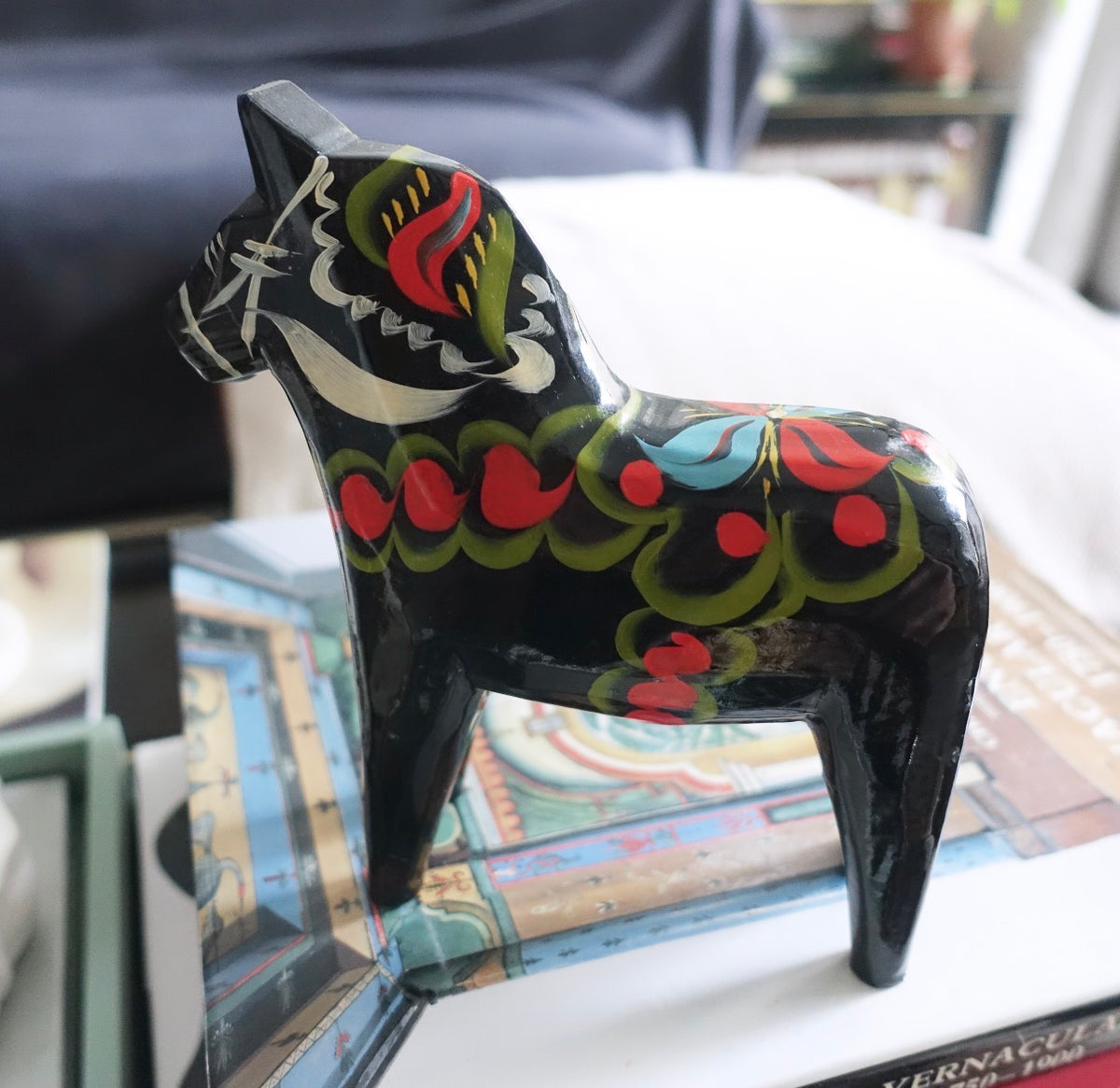 Black 6 3/4 inch Swedish Dala horse