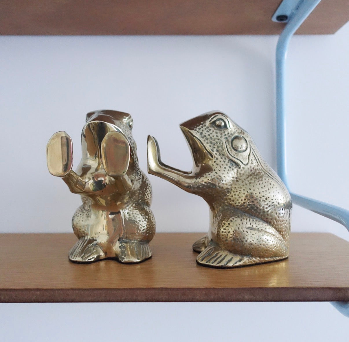 Brass frog bookends