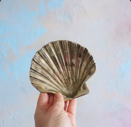 Brass scallop shell trinket dish