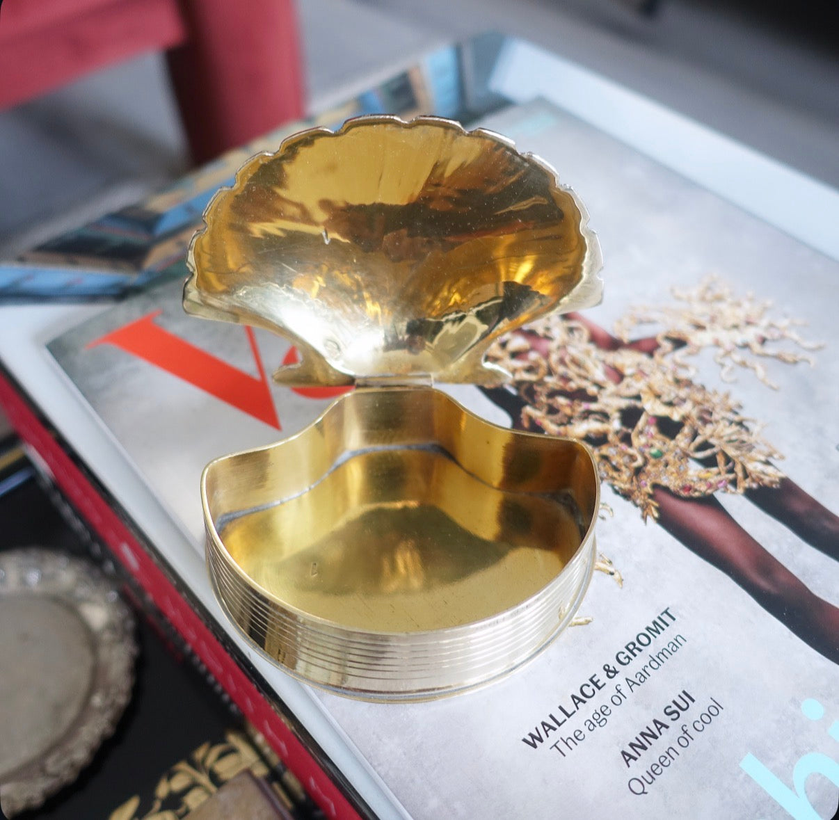 Brass clam shell trinket box