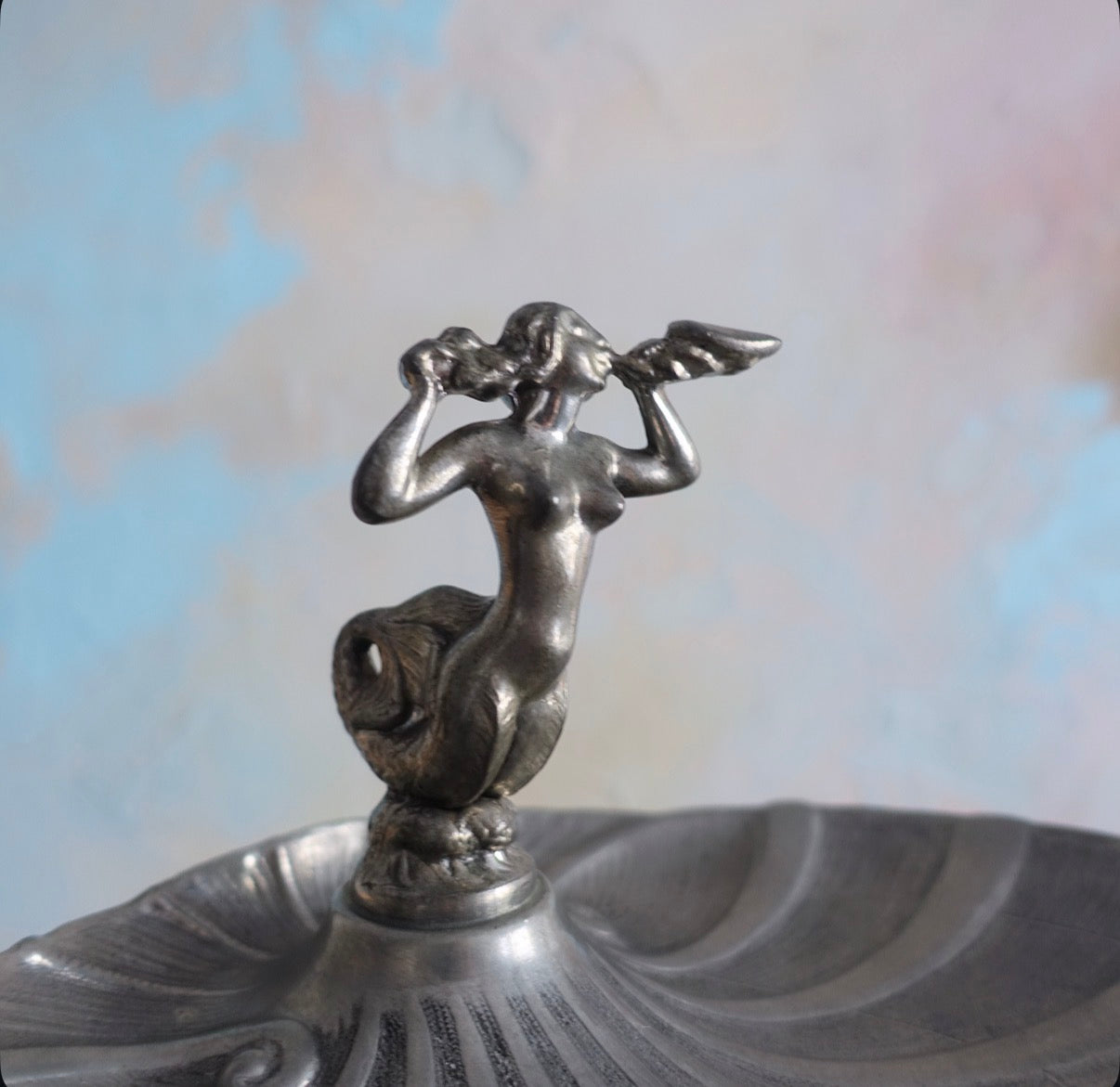 Art deco Swedish Gab Tenn pewter shell dish
