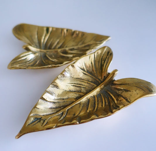 Pair of Hollywood Regency brass calla Lily leaf dishes