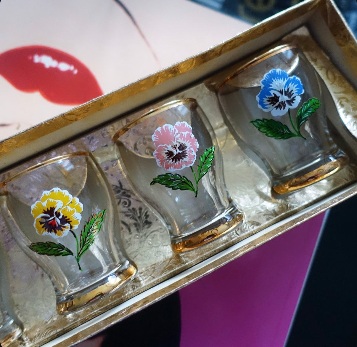 Flower shot glass set