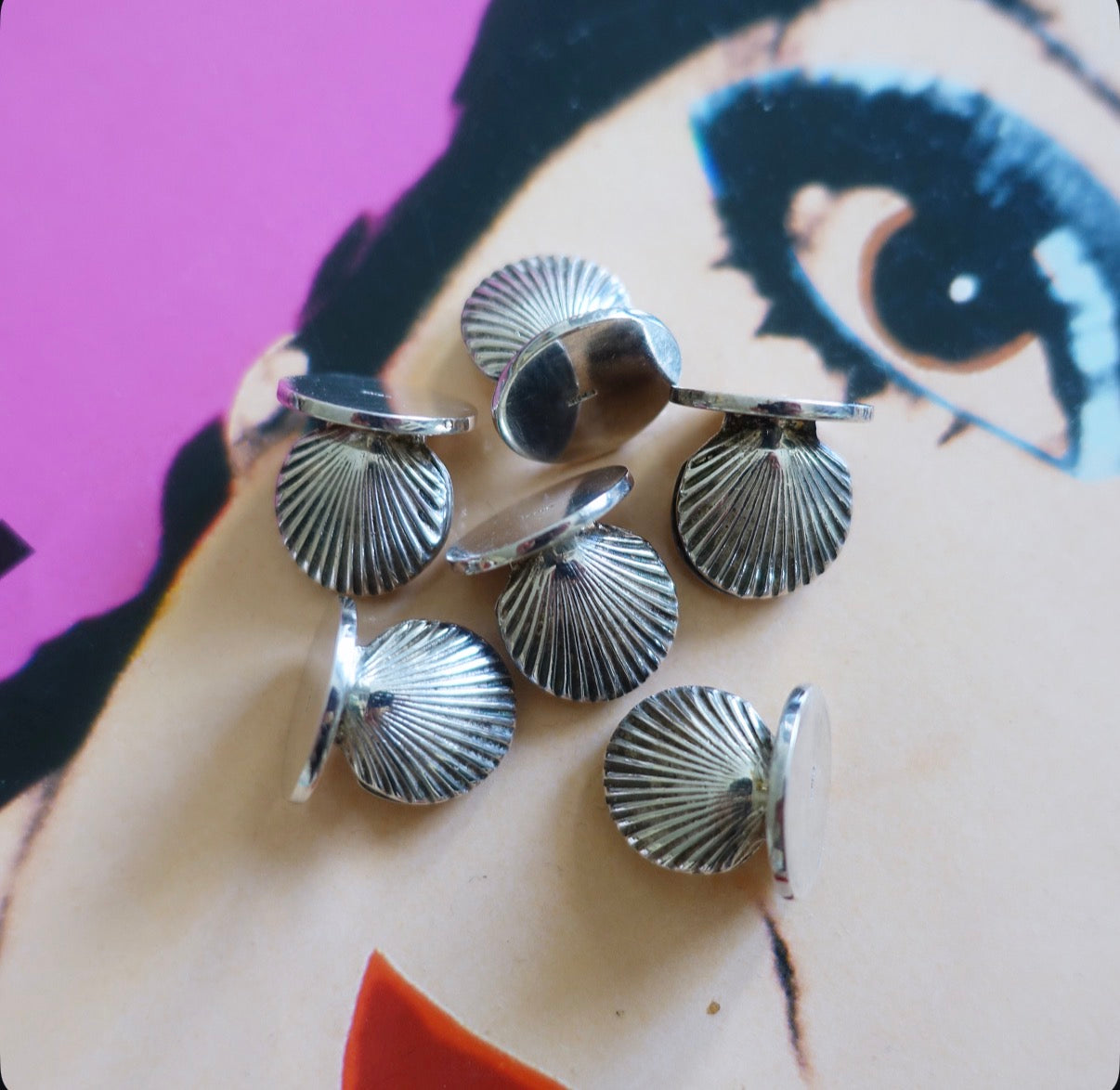 Scallop shell place card holders