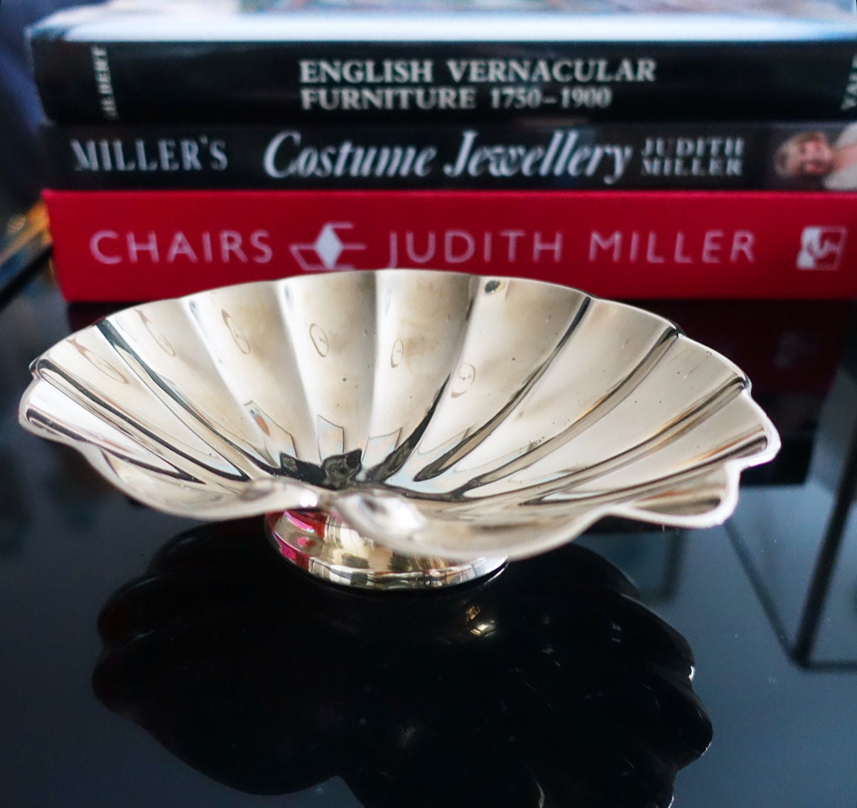 Brass scallop shell trinket dish
