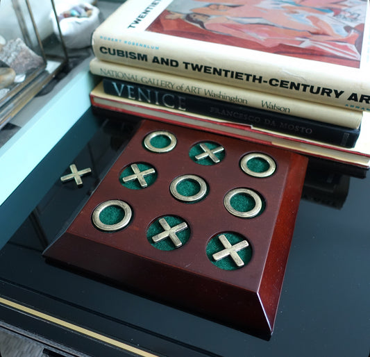 Vintage Tic Tac Toe game